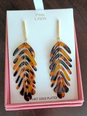 Pink Linen Leaf Earrings-Gold Plated